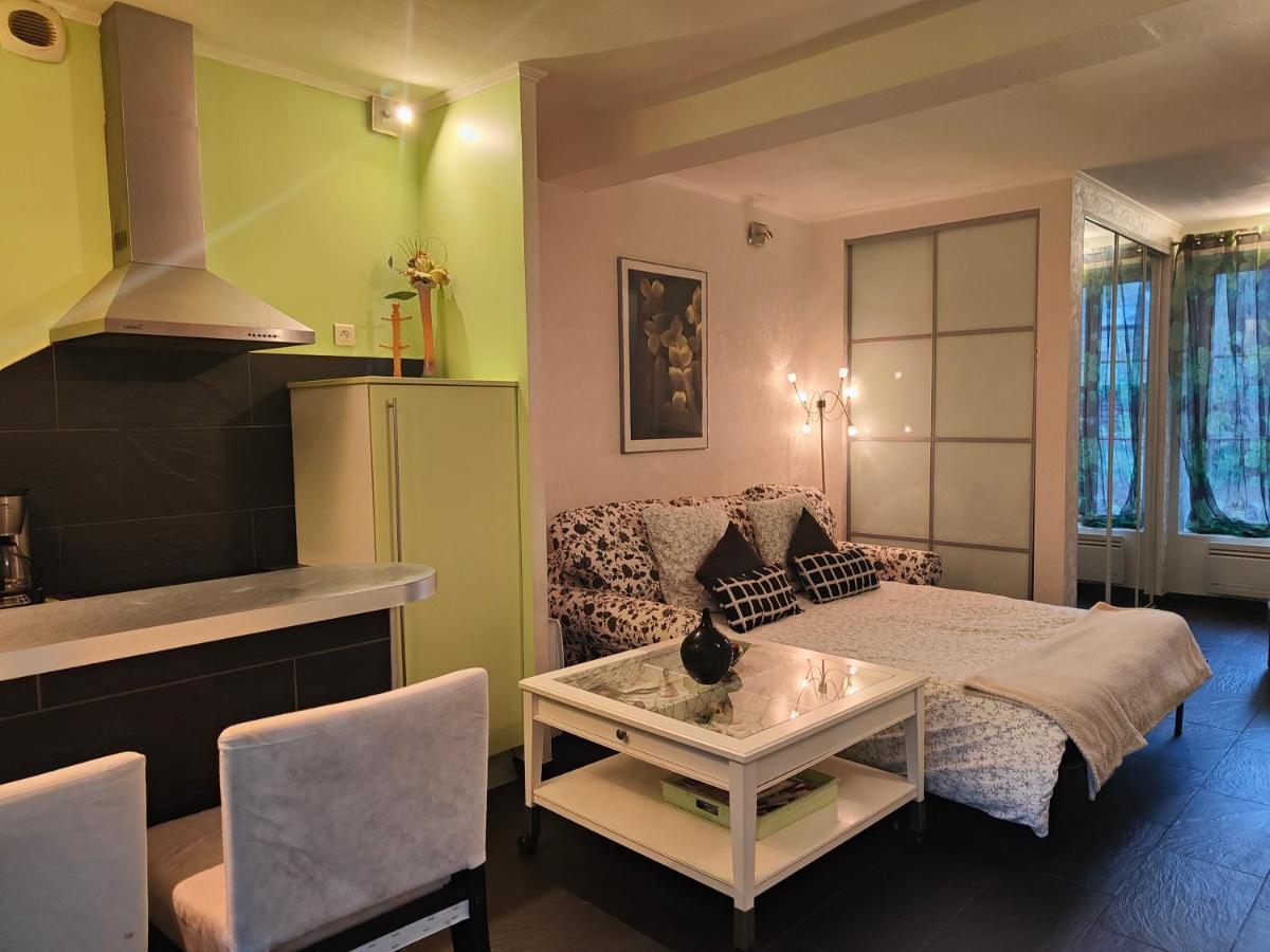 De L'horloge Apartment